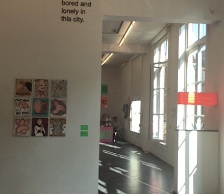 Aantrekkelijke tentoonstelling ‘Dutch Art with Text & Humor? NO THANKS!’ in Utrecht